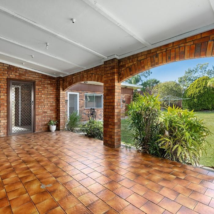 Images Steven Cirillo - Real Estate Agent