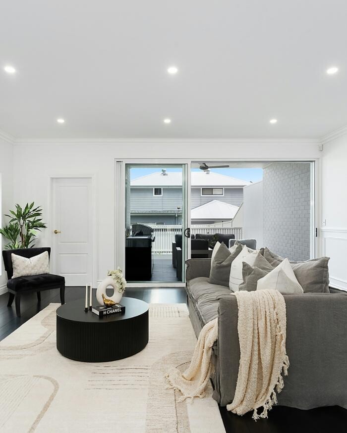 Images Steven Cirillo - Real Estate Agent