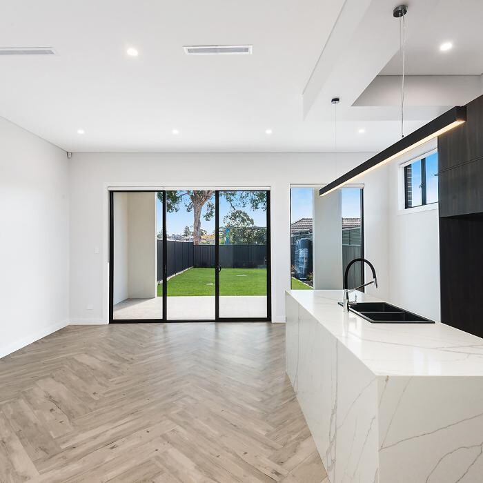 Images Steven Cirillo - Real Estate Agent