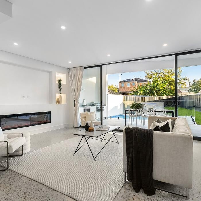 Images Steven Cirillo - Real Estate Agent