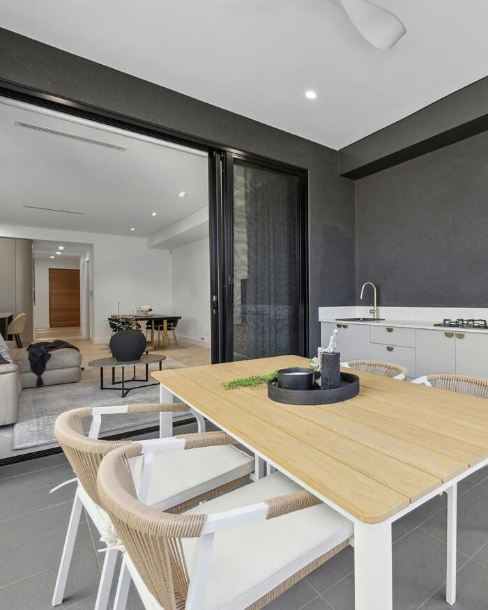 Images Steven Cirillo - Real Estate Agent