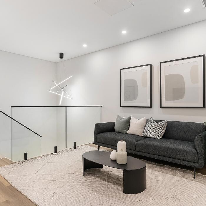 Images Steven Cirillo - Real Estate Agent