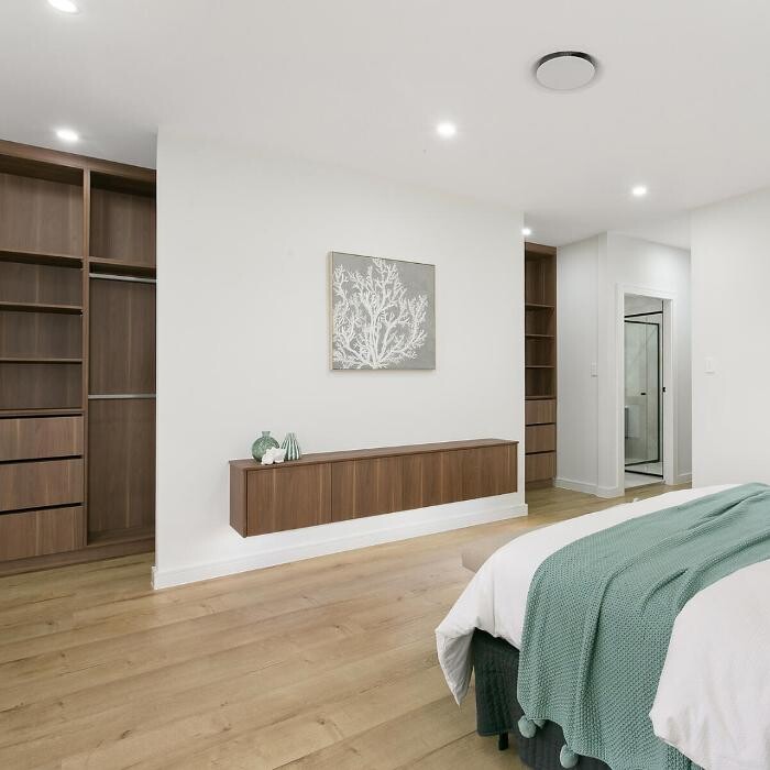 Images Steven Cirillo - Real Estate Agent