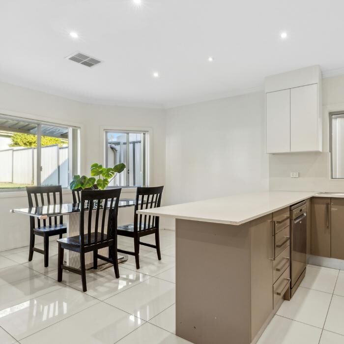 Images Steven Cirillo - Real Estate Agent