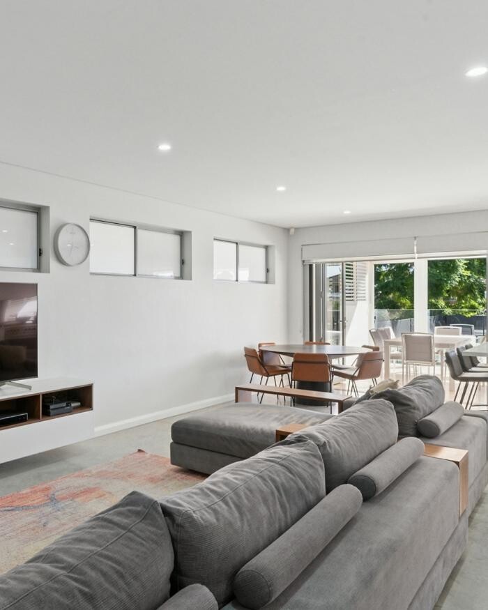 Images Steven Cirillo - Real Estate Agent