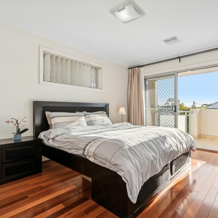 Images Steven Cirillo - Real Estate Agent