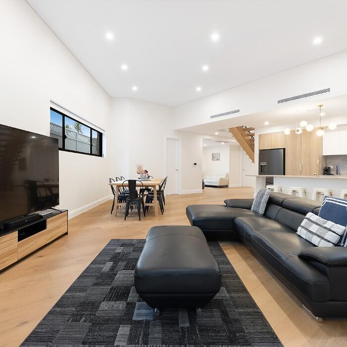 Images Steven Cirillo - Real Estate Agent