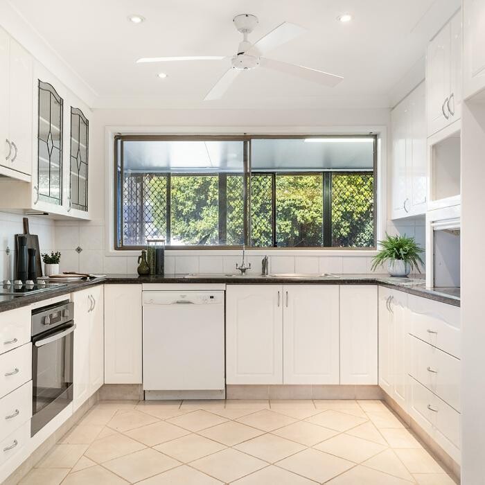 Images Steven Cirillo - Real Estate Agent