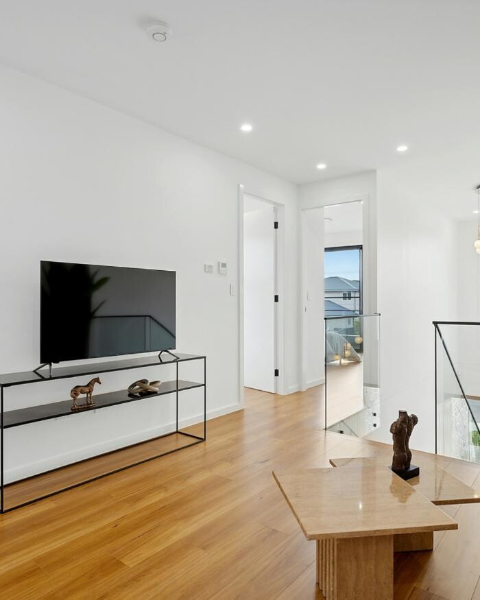 Images Steven Cirillo - Real Estate Agent