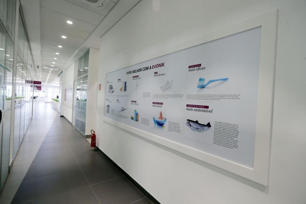 Images Applied Technology Center Evonik