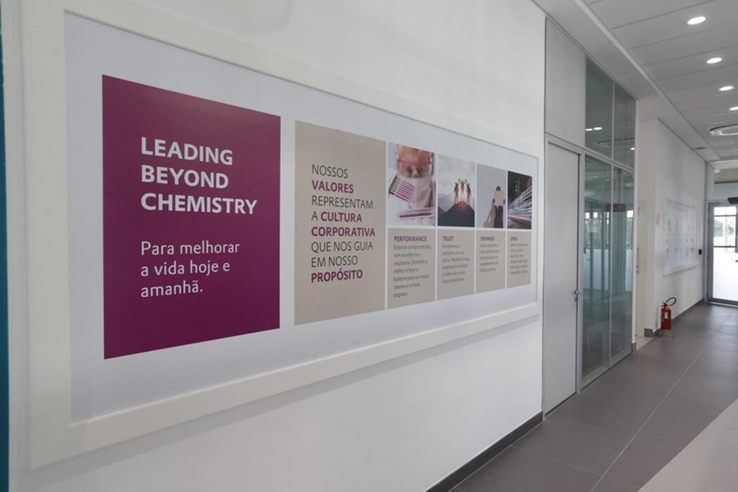Images Applied Technology Center Evonik