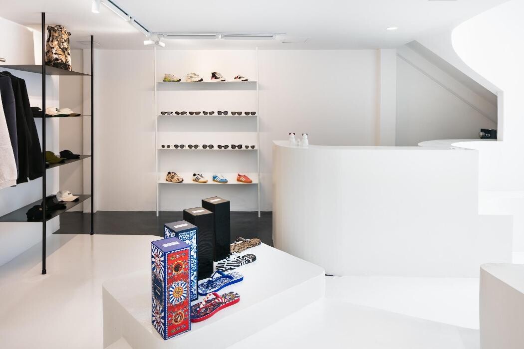 Images LK | Sneakers & Streetwear