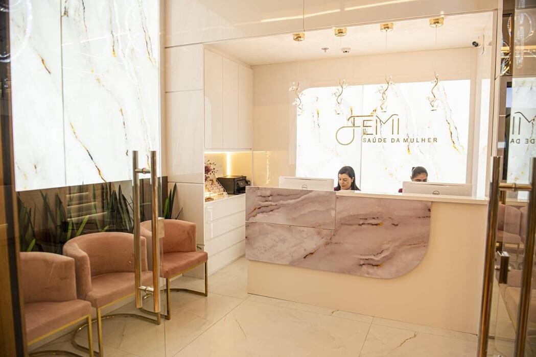 Images Clínica Femi Saúde - Medicina com ciência, sensibilidade e essência feminina