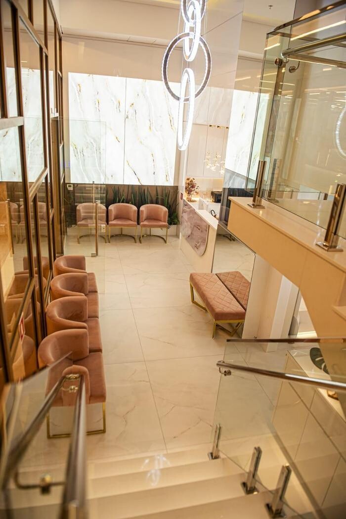 Images Clínica Femi Saúde - Medicina com ciência, sensibilidade e essência feminina