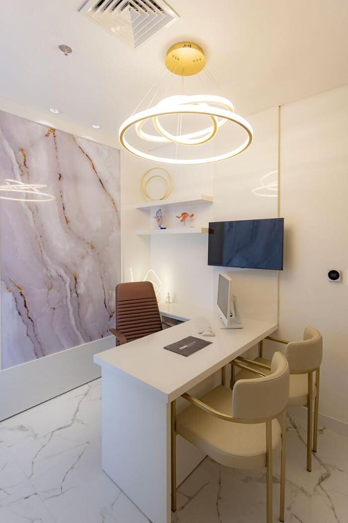 Images Clínica Femi Saúde - Medicina com ciência, sensibilidade e essência feminina