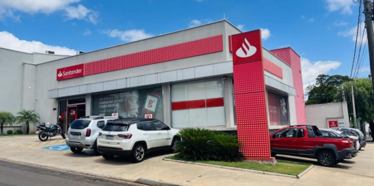 Images Banco Santander - Agência Lencois Paulista