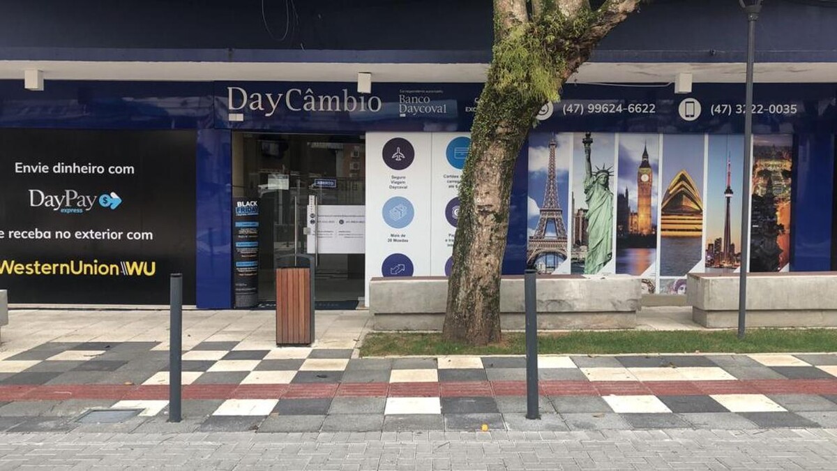 Images DayCâmbio - Blumenau Curt