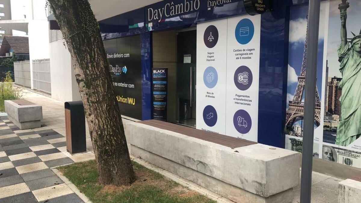 Images DayCâmbio - Blumenau Curt