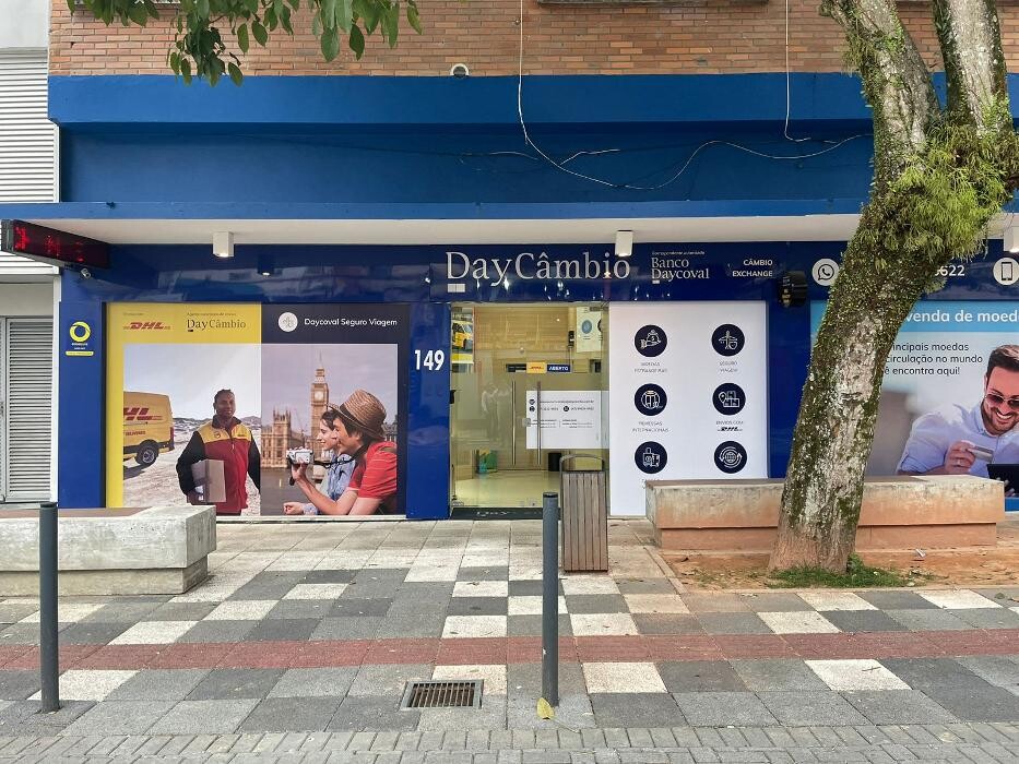 Images DayCâmbio - Blumenau Curt