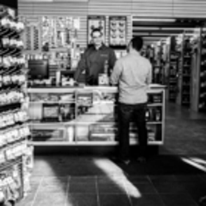 Images Bumper to Bumper - Sioux-Per Auto Parts Inc.