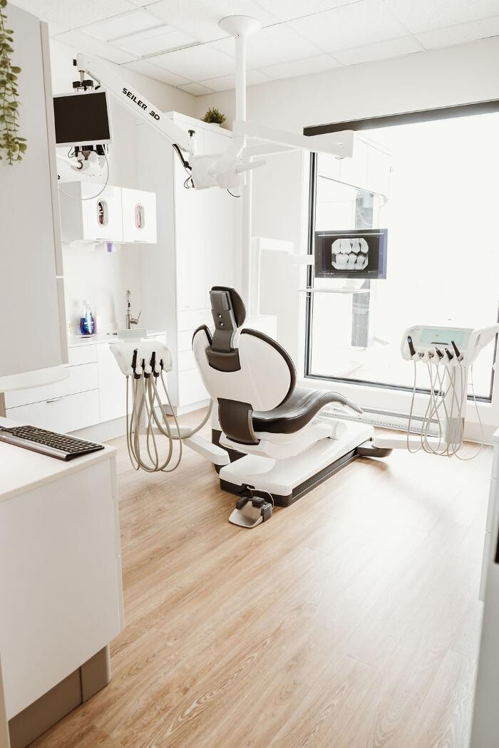 Images Clinique d'Implantologie Blanchette et Pilote