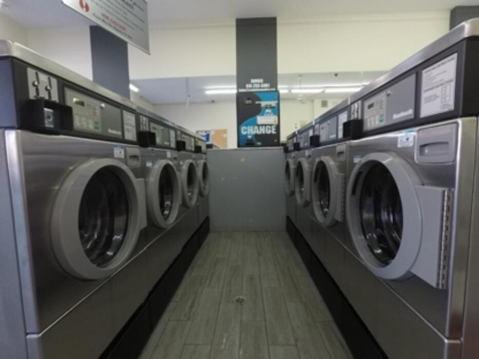 Images 24 Hour Coin Laundromat