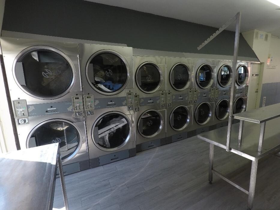 Images 24 Hour Coin Laundromat