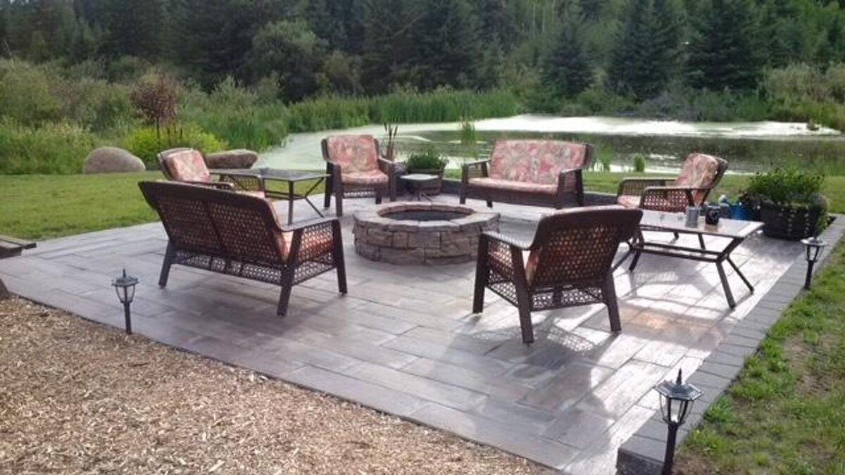 Images Rockslide Gravel Ltd.