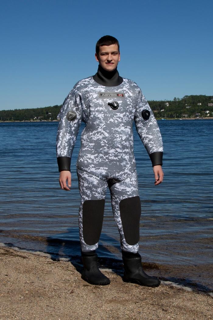 Images Abyss Diving Suits Ltd