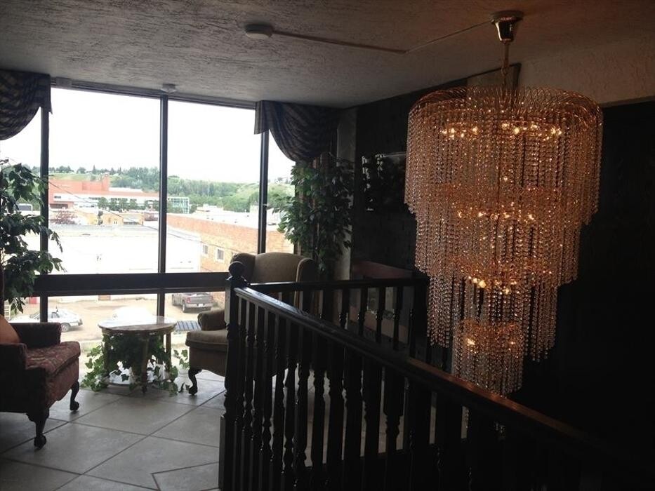 Images Medicine Hat Villa