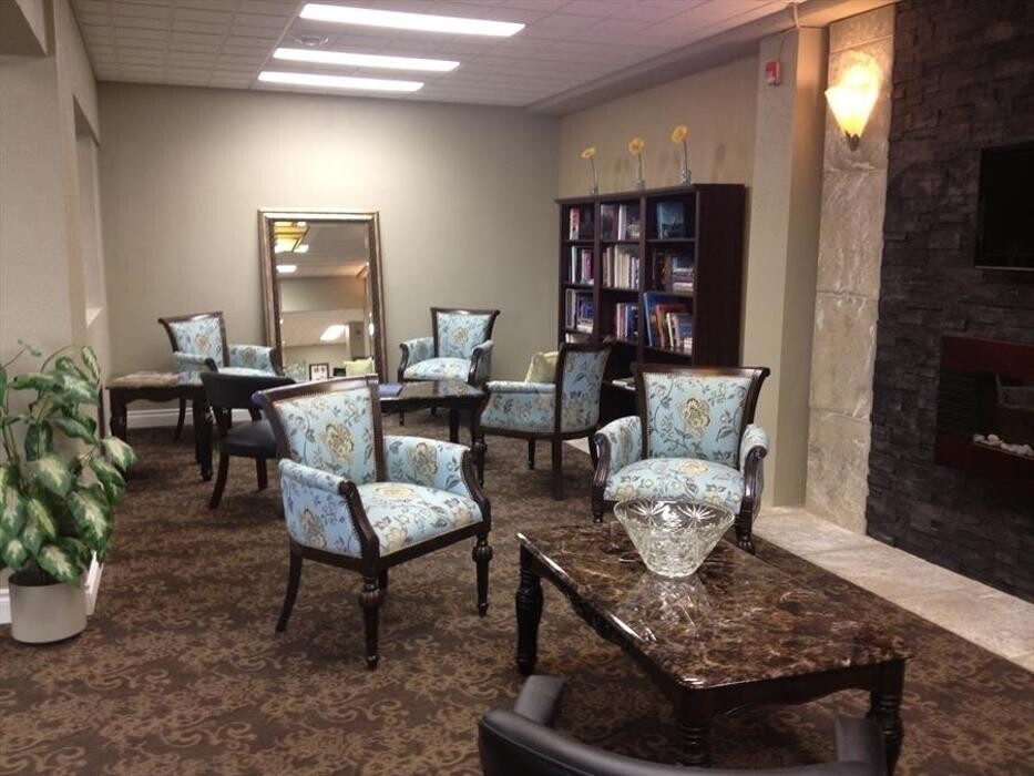 Images Medicine Hat Villa