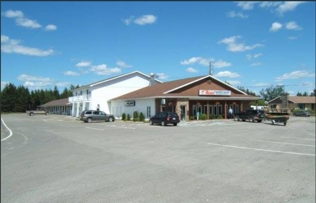 Images O'Régal Restaurant & Motel & Fritou