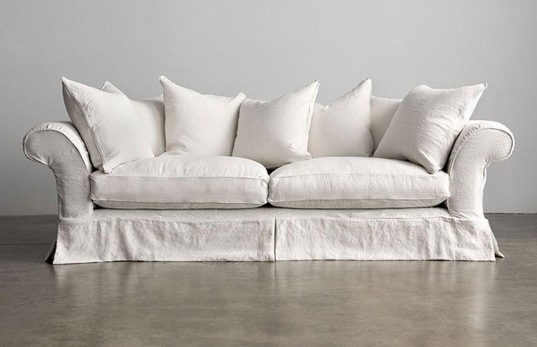 Images Montauk Sofa