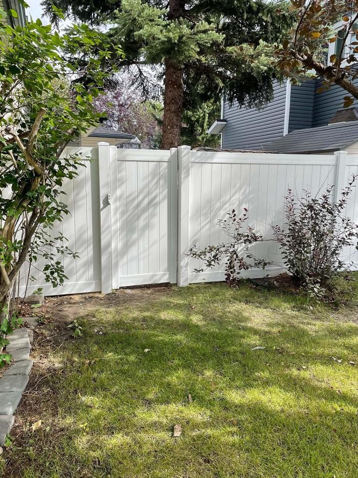 Images Decked Out Vinyl Fencing