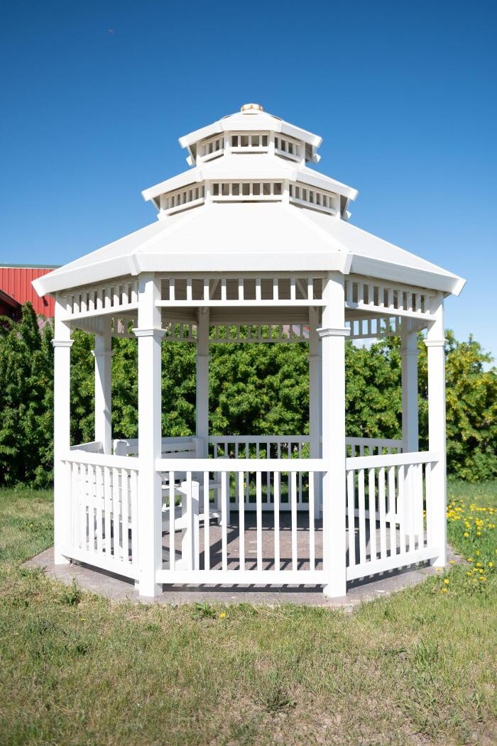 Images Decked Out Vinyl Fencing