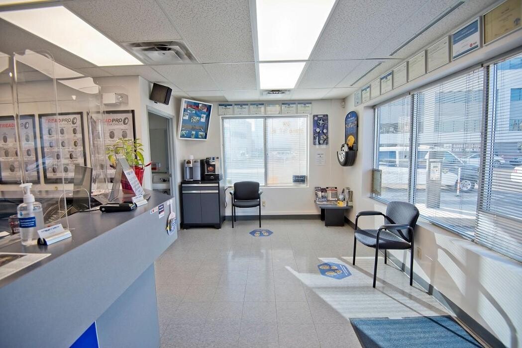 Images Crestview Auto Service