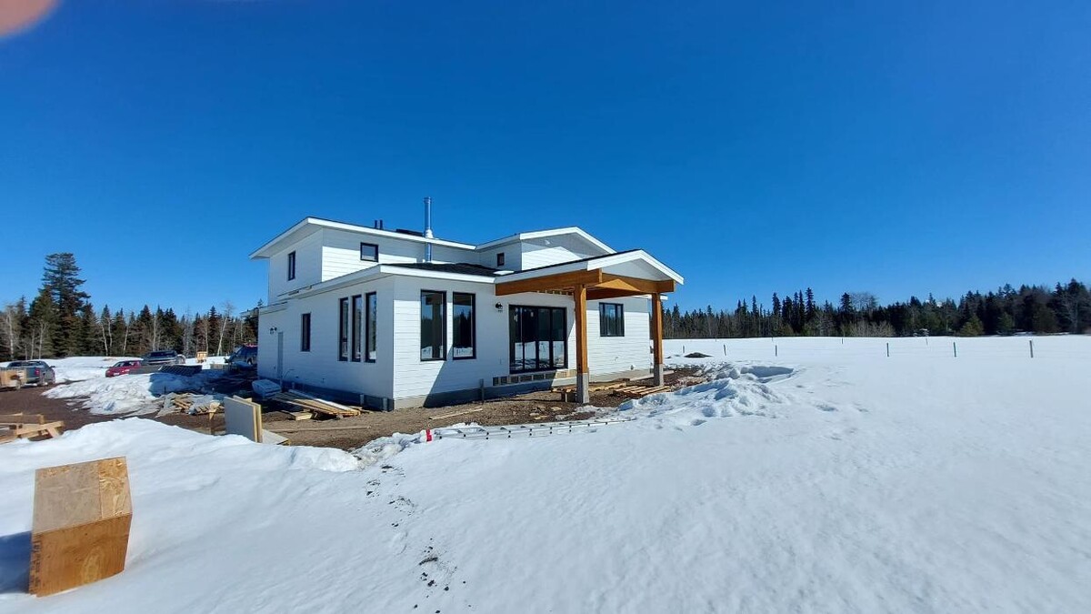 Images Rowney Exteriors Inc