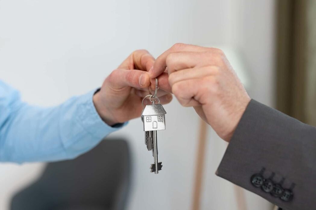 Images Michel Lessard courtier immobilier résidentiel - RE/MAX
