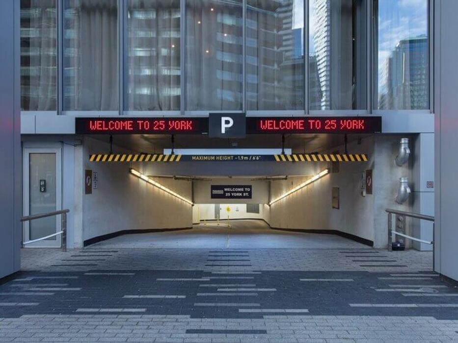 Images Precise ParkLink - 25 York Street