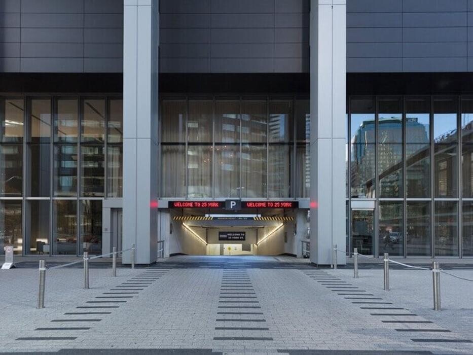 Images Precise ParkLink - 25 York Street