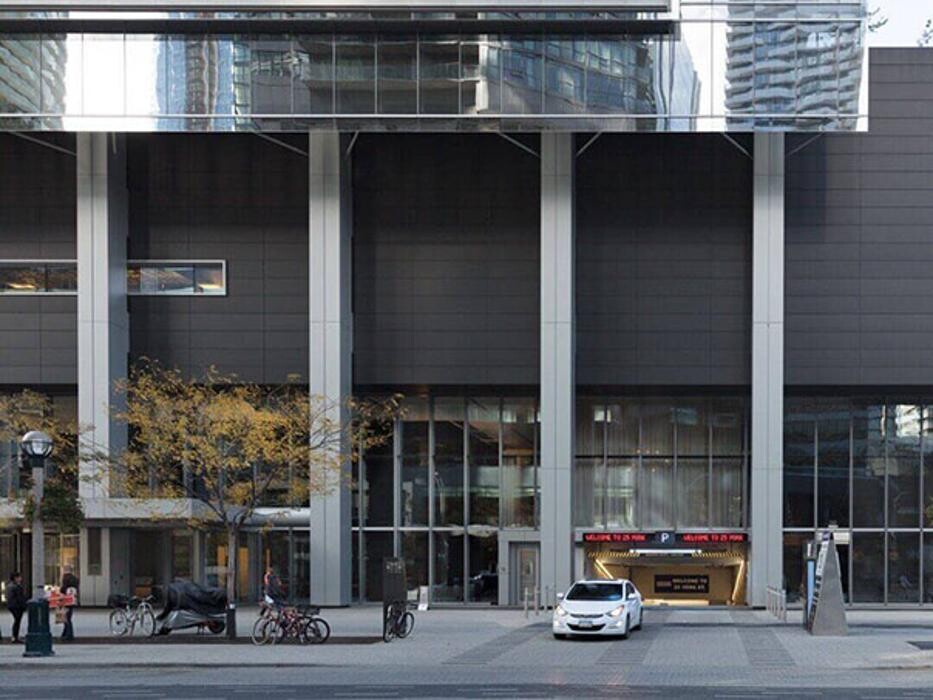 Images Precise ParkLink - 25 York Street