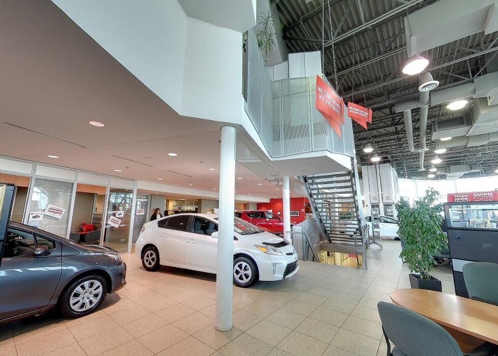 Images Boulevard Toyota - Véhicules neufs, d'occasion ou usagés, Toyota et autres marques à Québec.