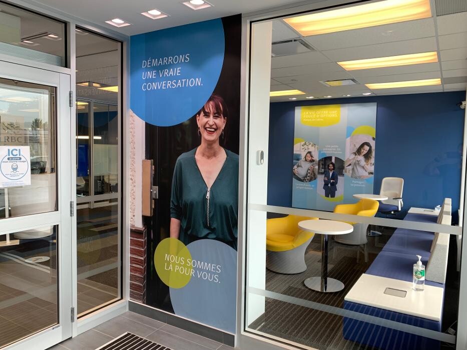 Images RBC Banque Royale - Espace Rencontre (Argent comptant au GAB seulement)