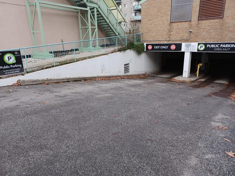Images Precise ParkLink - 33 Stadium