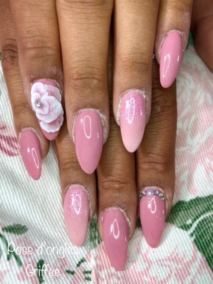 Images Pose D'Ongles Griffée