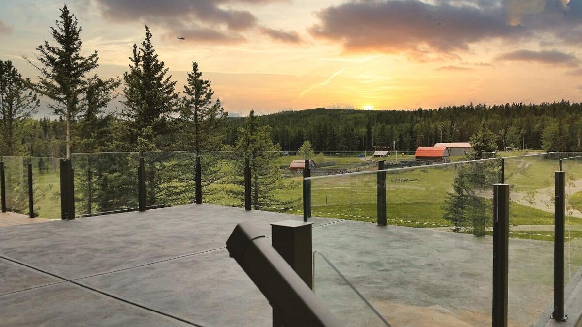 Images Winnipeg Deck and Rail