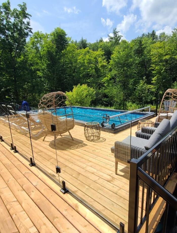 Images Winnipeg Deck and Rail