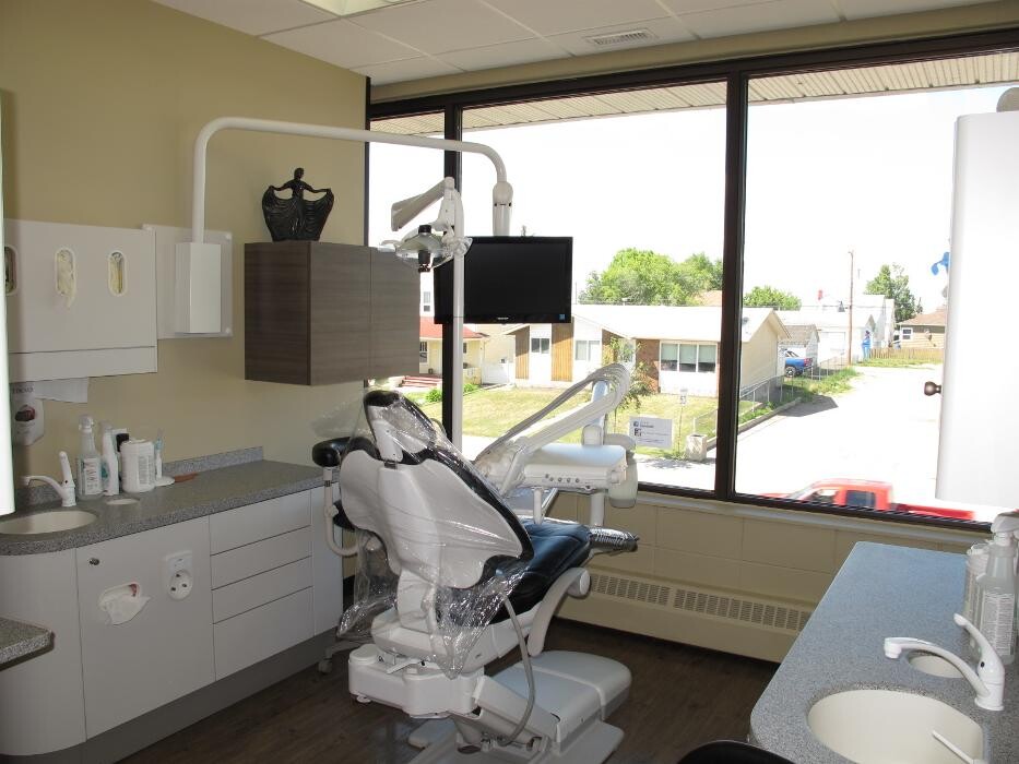Images Dr. Ken Miller - St Paul Dental Care