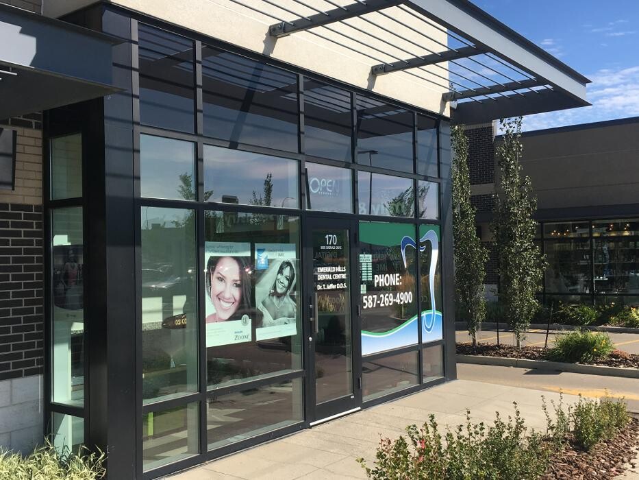 Images Emerald Hills Dental Centre