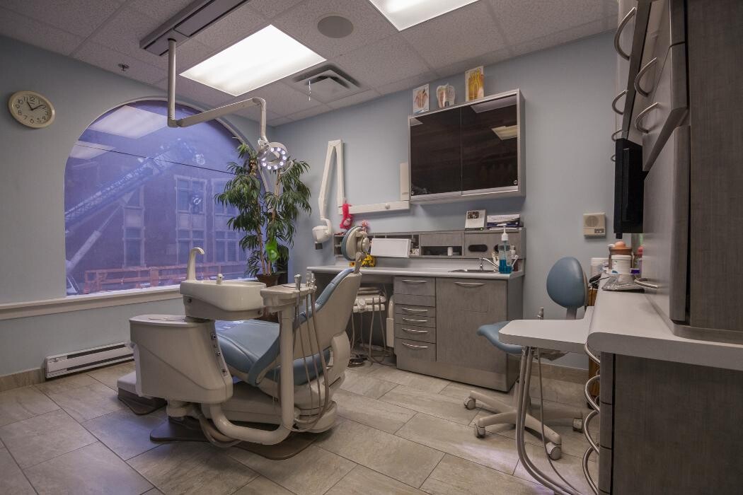 Images Dr Steven & Dr Jonathan Stern Dentistry